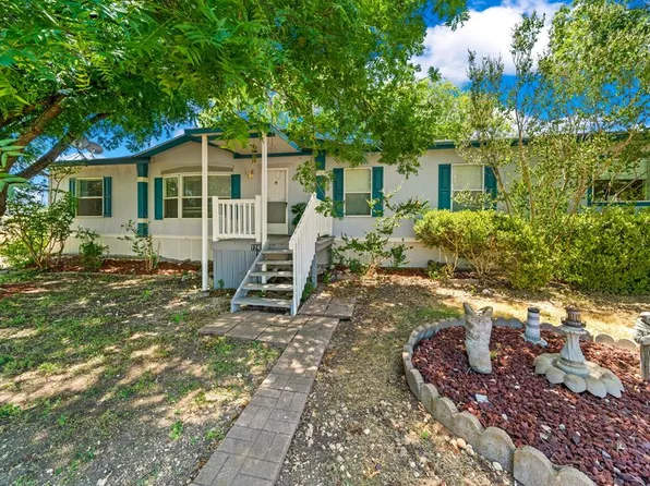 124 Nikki Ln, Comfort, TX 78013