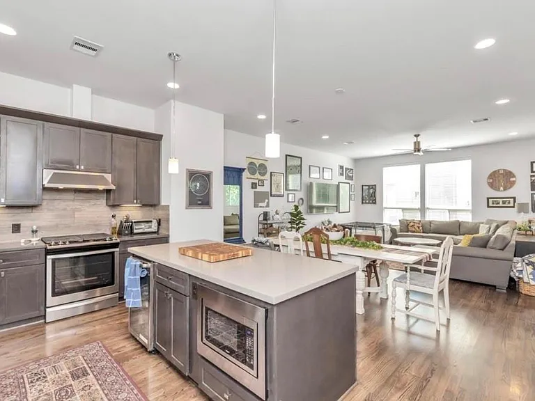 360 Eado Park Cir — Photo 10