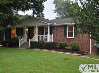 1001 River View Dr, Ashland City, TN 37015