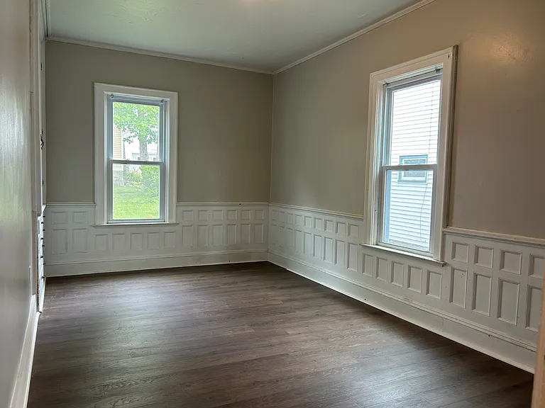 114 S Melcher St — Photo 10