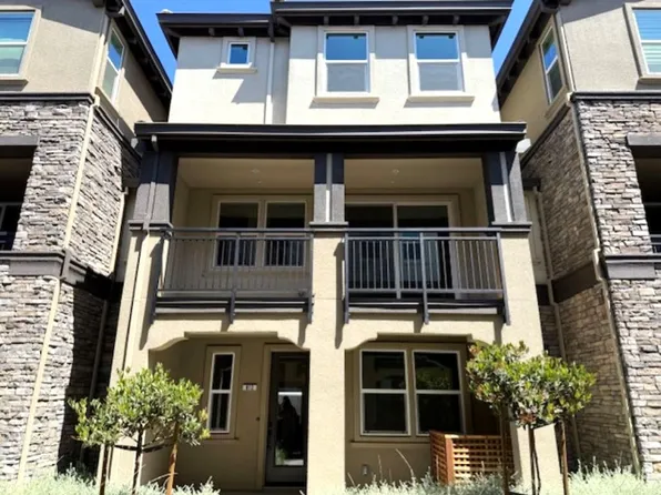 912 Kolbe Ln, Morgan Hill, CA 95037