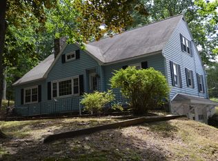 147 Shiny Mountain Rd, Greentown, PA 18426