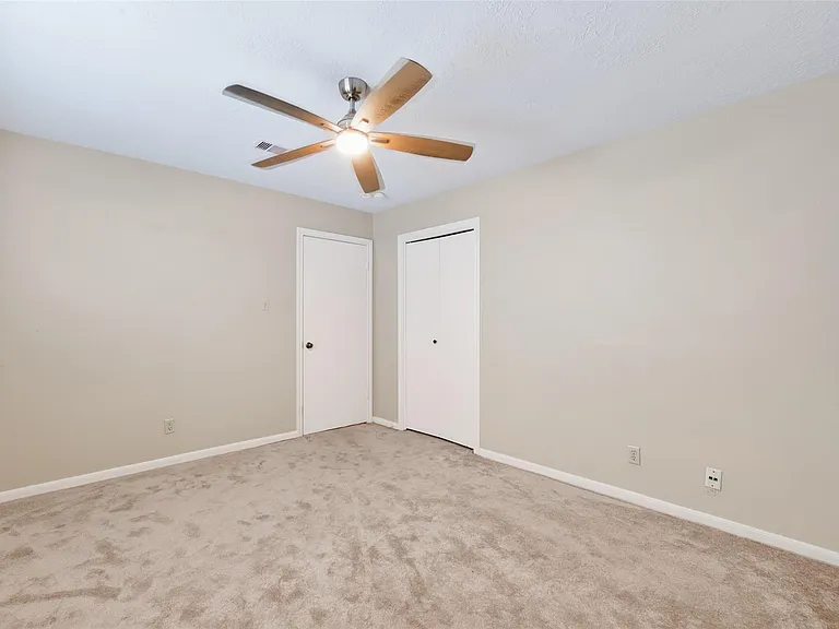 18111 Shireoak Dr — Photo 35