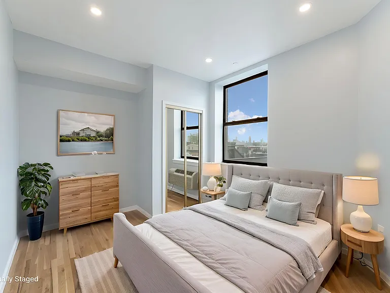 44 Sherman Ave #4B — Photo 3