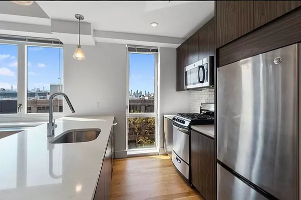 Rented by MNS | media 25