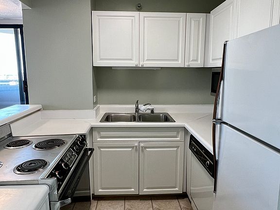 5th image of 3660 N Lake Shore Dr APT 1912