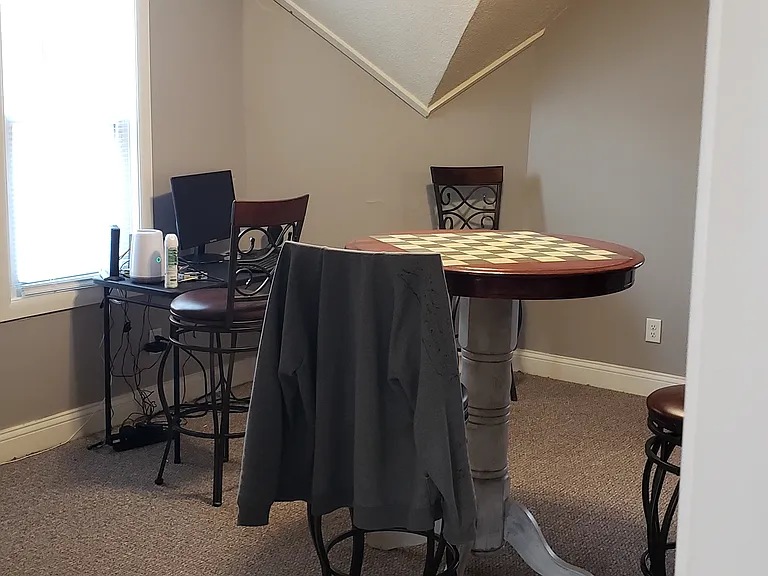 137 4th Ave S #2 — Photo 10