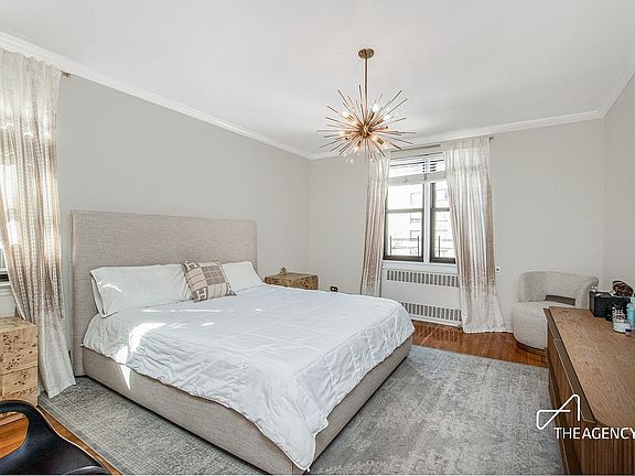 4th image of 512 Kappock St APT 2J
