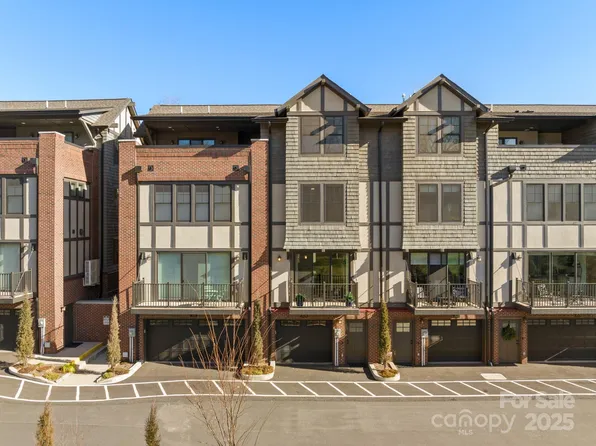 209 Broadway St, Asheville, NC 28801