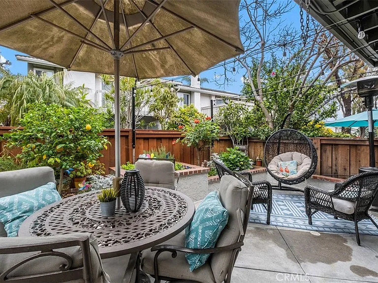 3386 Calle La Veta — Photo 32