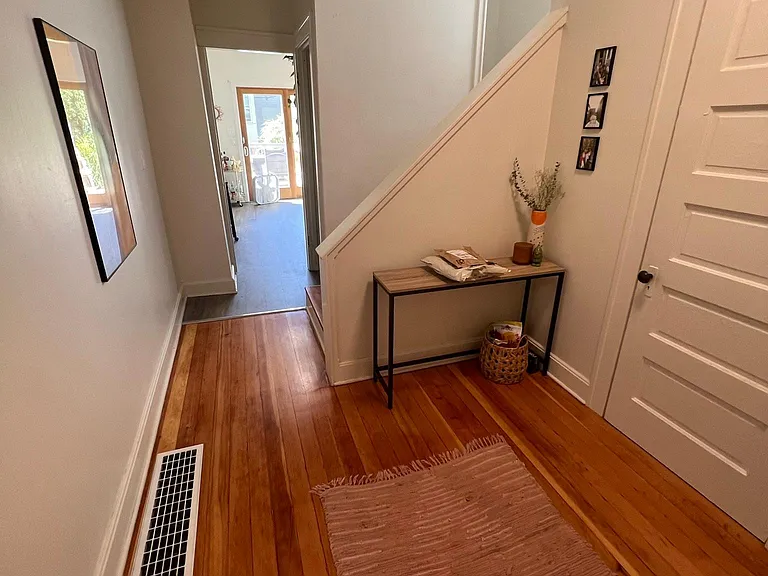 531 Federal Ave E — Photo 6