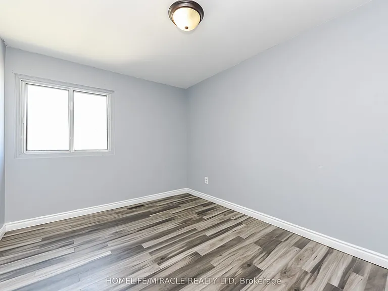 72 Carleton Pl #72 — Photo 20