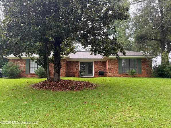 9 Treeway Dr, Brandon, MS 39042