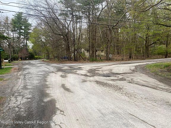 5th image of 1129 Lakeview Road