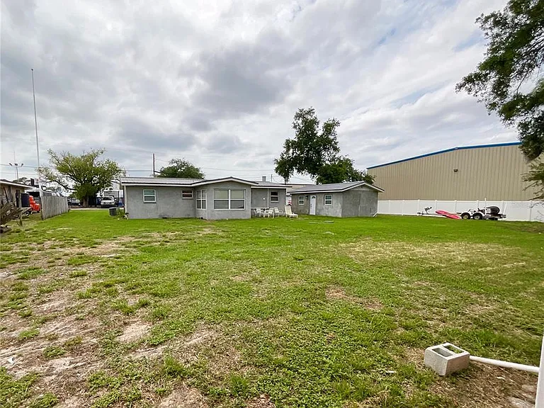 2117 Calusa Trl — Photo 12