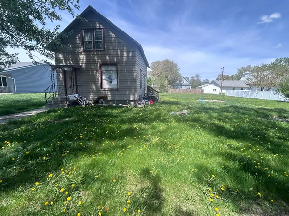 308 E 1st Ave, Mount Vernon, SD 57363