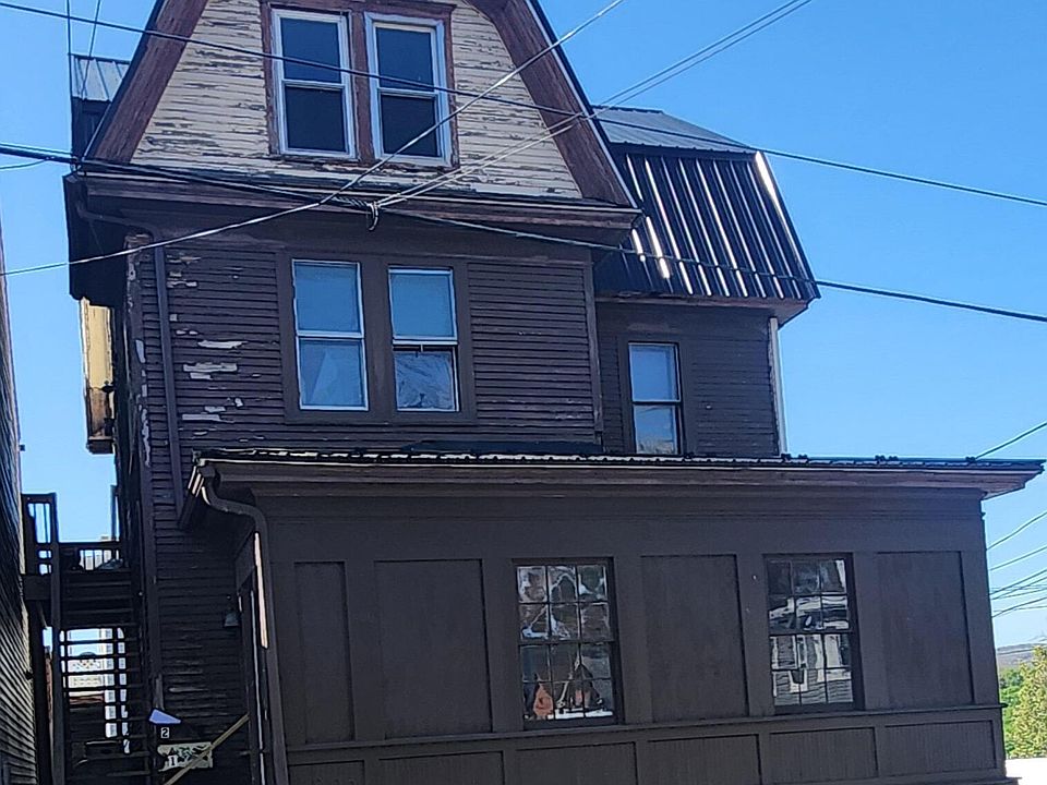 2nd image of 800 E Sunbury St