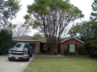 1226 Reeves Ln, Cedar Hill, TX 75104