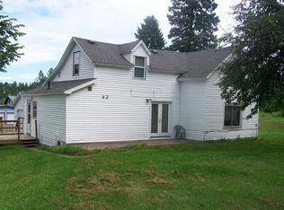 42 Illinois Ave, Montreal, WI 54550