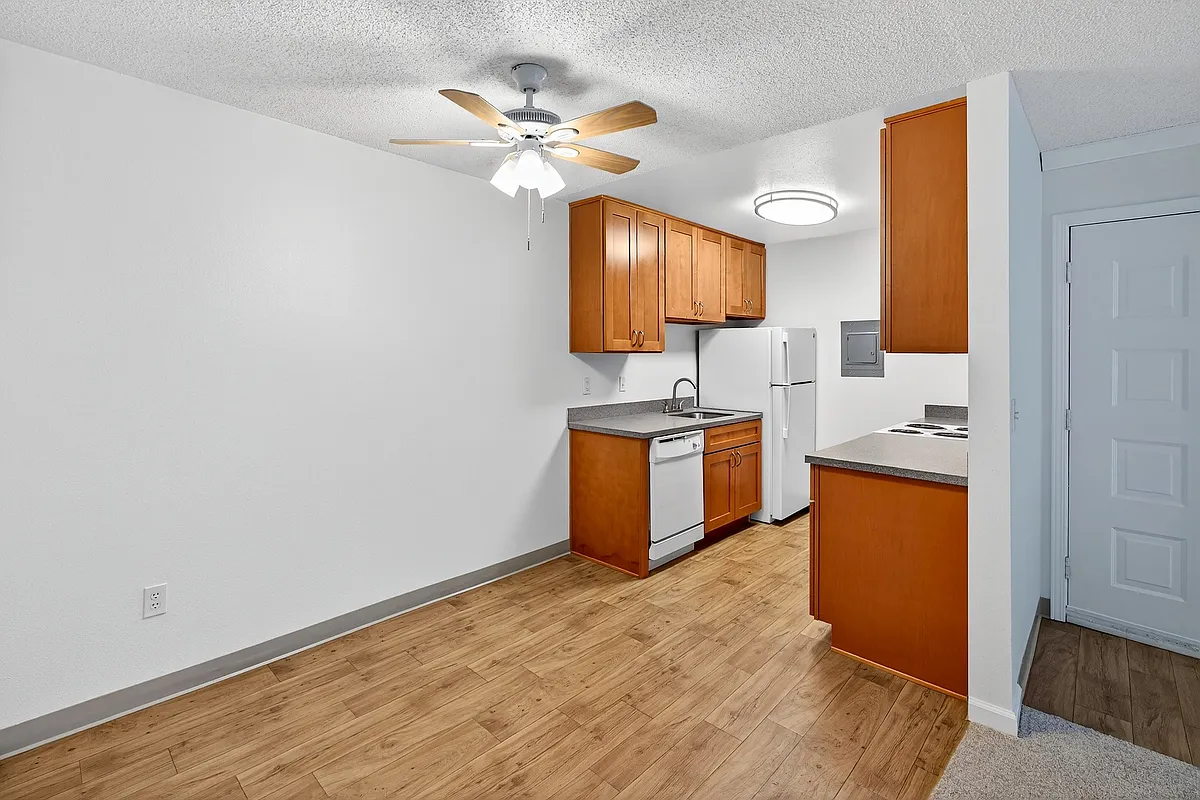 Building Photo - Timberwood