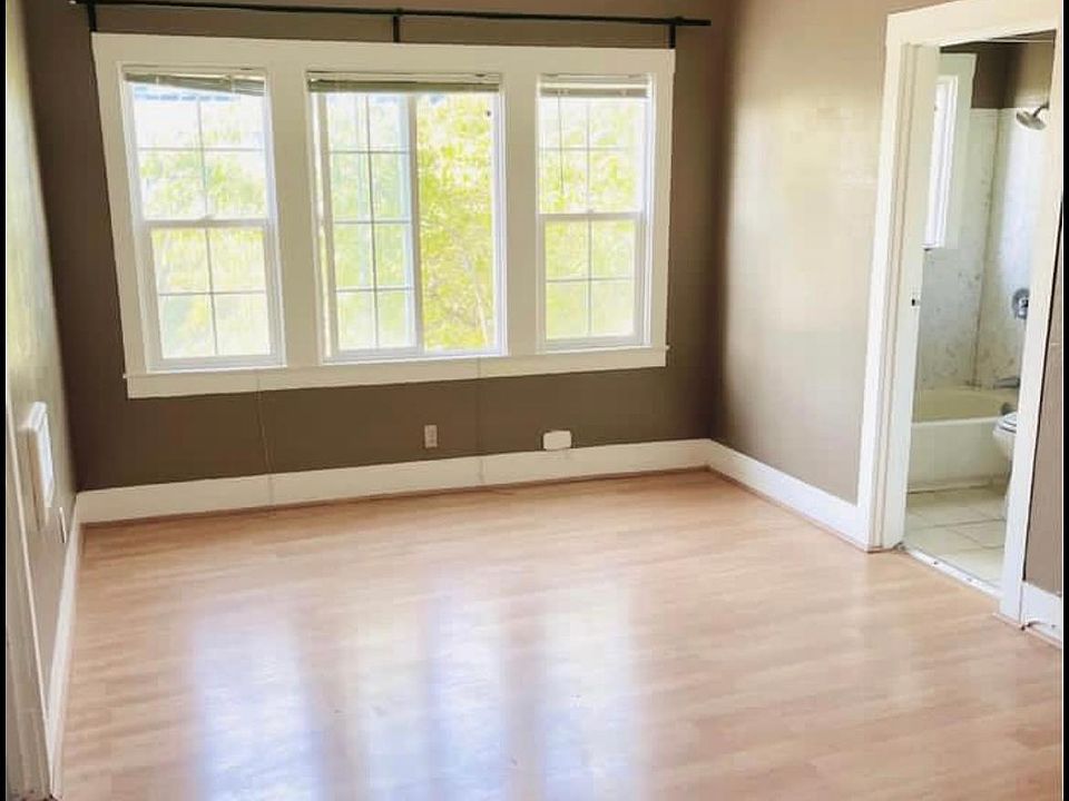 Bath on right wall