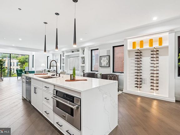 5th image of 306 K St NE #2