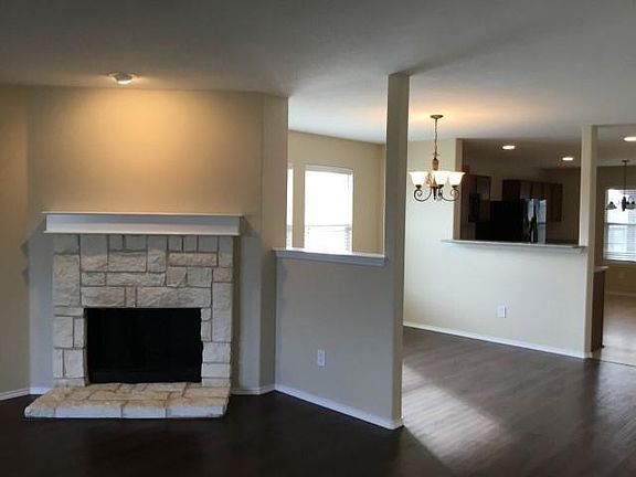 2nd image of 331 Blue Sage Dr