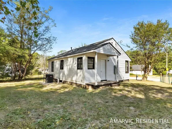 2003 Newark Ave, Fayetteville, NC 28301