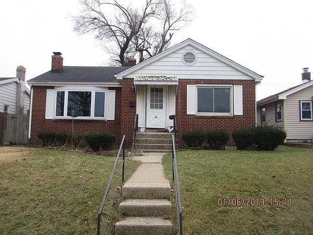 84 W 25th St photo 1