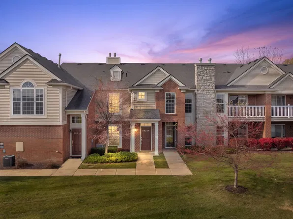 28218 Oakmonte Cir W, New Hudson, MI 48165