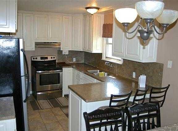 3rd image of 3655 Cecil Dr