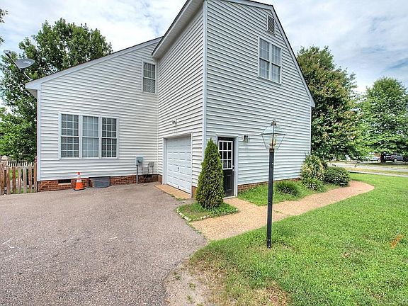 3rd image of 11490 Chiltern Hills Ct
