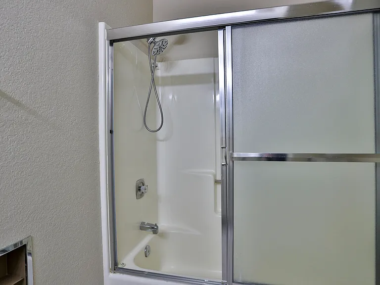 2820 N Arcadia Ct #B208 — Photo 15