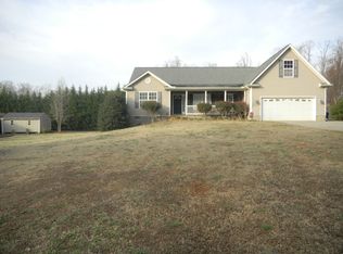 2425 Hanging Rock Rd, Inman, SC 29349