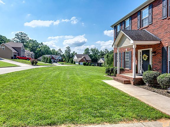 4th image of 3039 Oakwood Hills Ln
