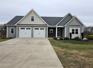 165 Cross Creek Ln, Danville, VA 24540