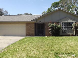 2102 Jones St, Rosenberg, TX 77471