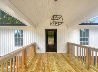 426 Cedar St, Dover, TN 37058