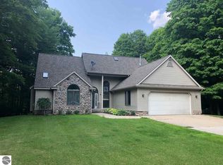 11182 W M 115, Mesick, MI 49668