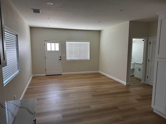 5th image of 269 S Cragmont Ave