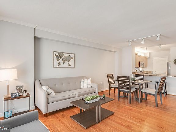 5th image of 616 E St NW #321
