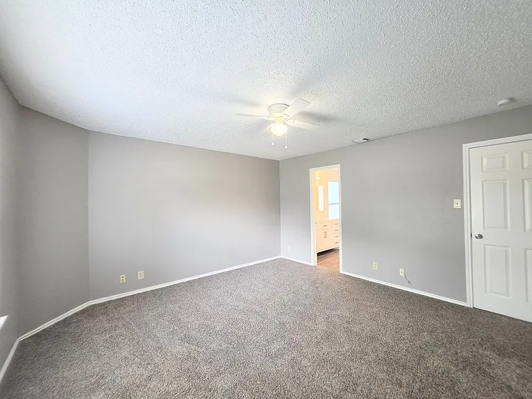 8562 Serene Ridge Dr — Photo 25