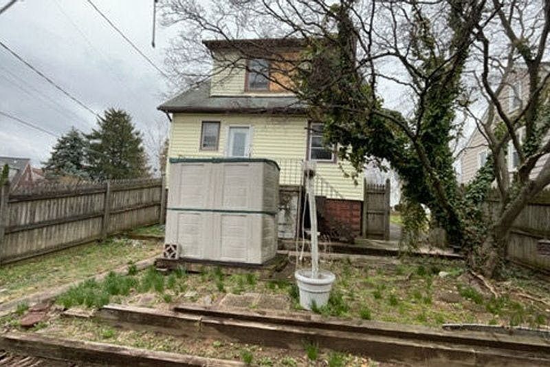 1st image of 3906 Forrester Ave