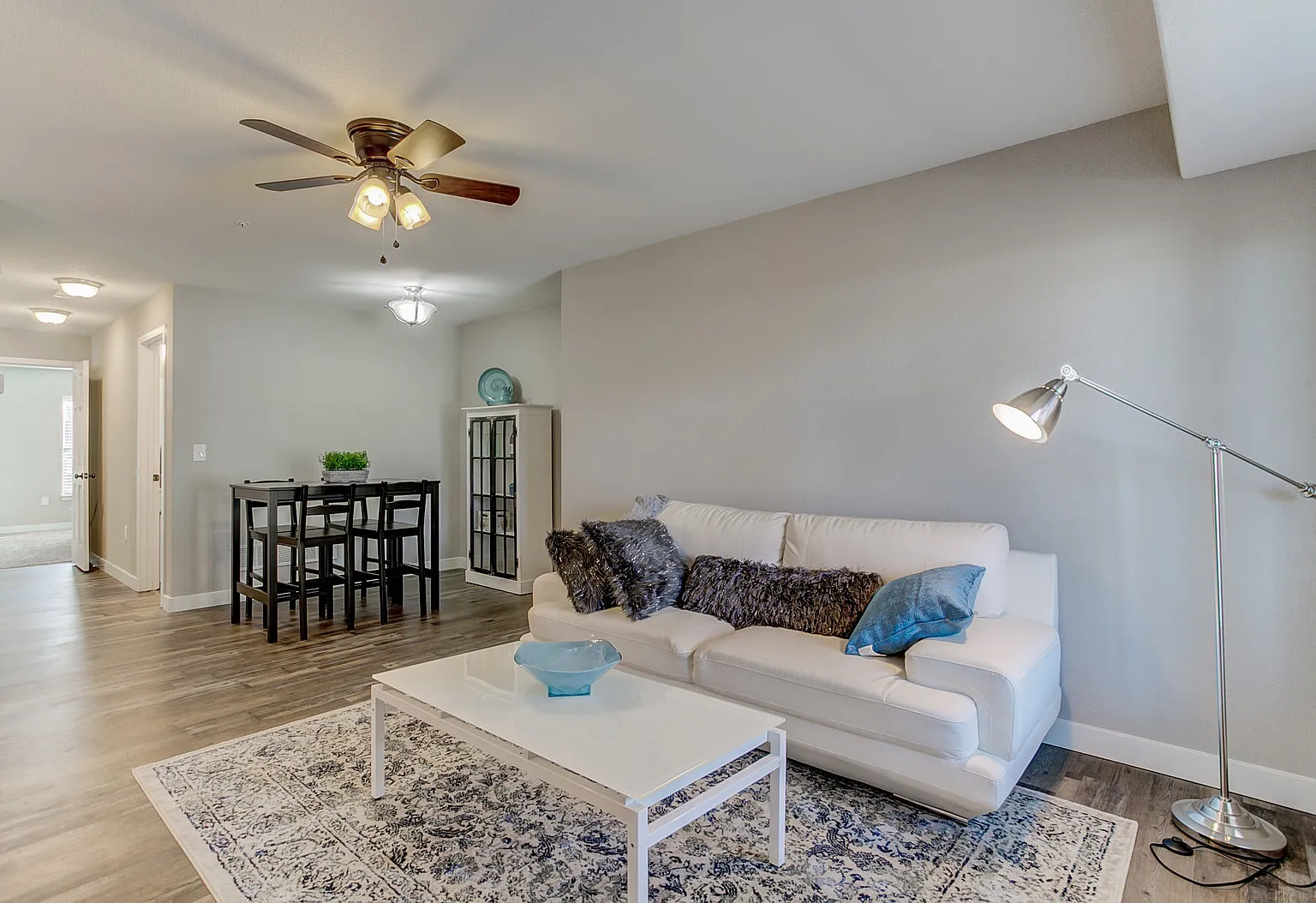 3 bed, 1250 sqft, $1,795 — Photo 3