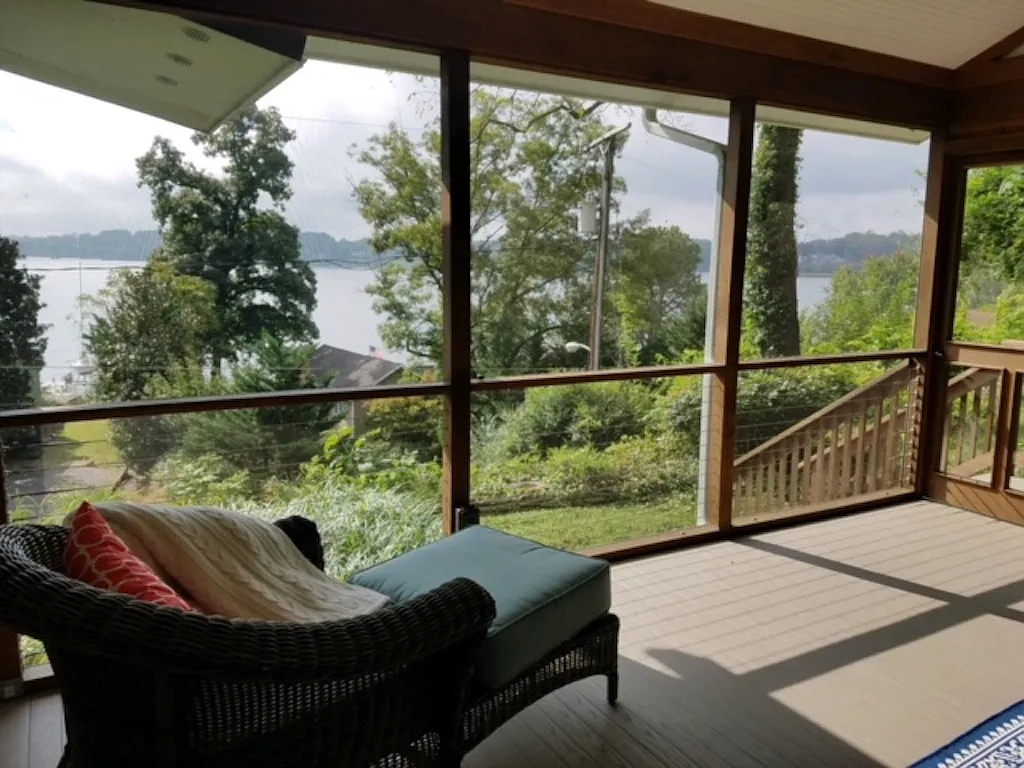 214 Winchester Beach Dr photo 1