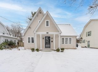 729 Edgemoor Ave, Kalamazoo, MI 49008