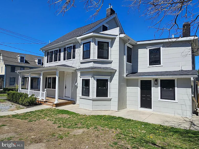 5 & 7 N Locust Ave — Photo 1