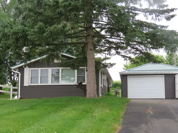 N9380 Idle Hour Dr, Randolph, WI 53956