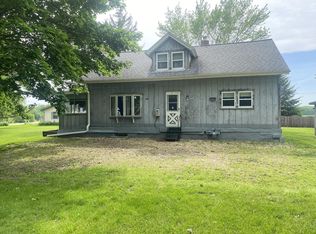 25000 Como Rd, Sterling, IL 61081