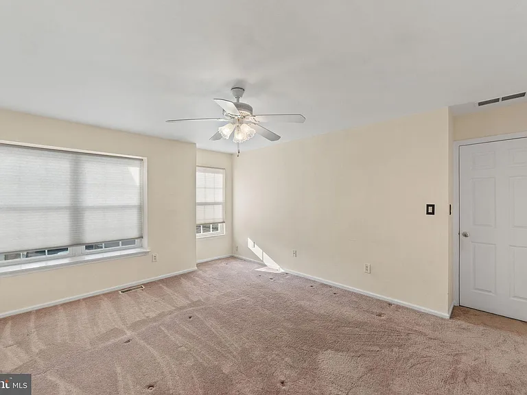 254 Steeplechase Ct — Photo 19
